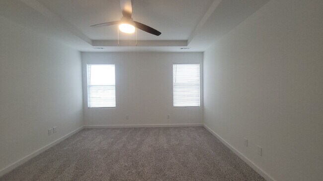 Building Photo - 7580 Discovery Pt Dr NW