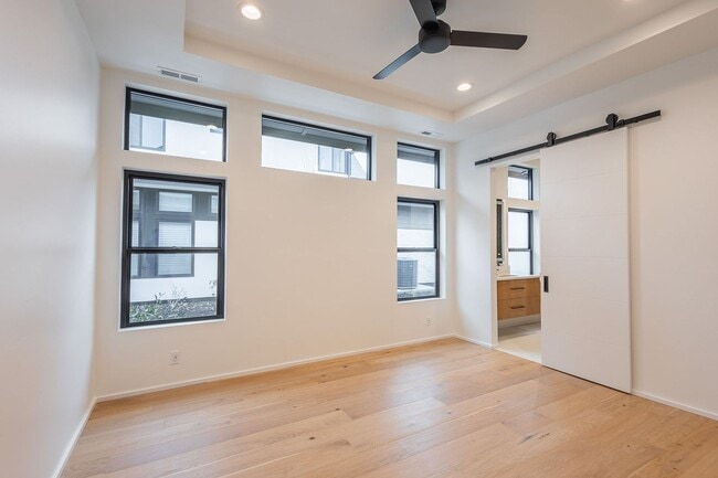 Building Photo - Brand New Townhouse in Luxury Neighborhood