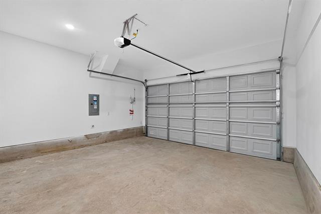 Building Photo - 1232 Newport St