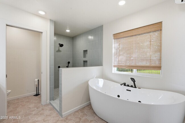 Building Photo - 21047 S 156th St