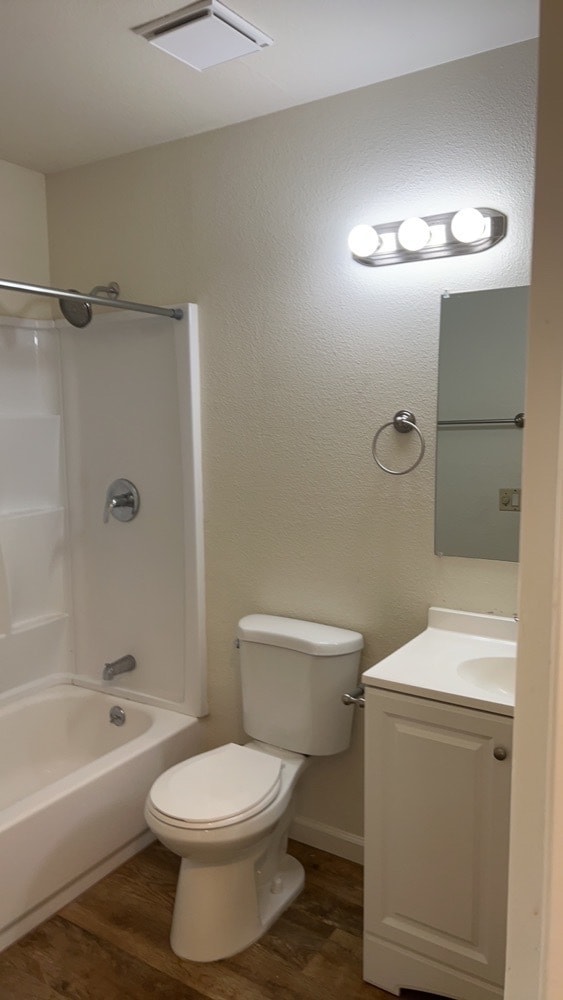 Building Photo - 6516 Briartree Way