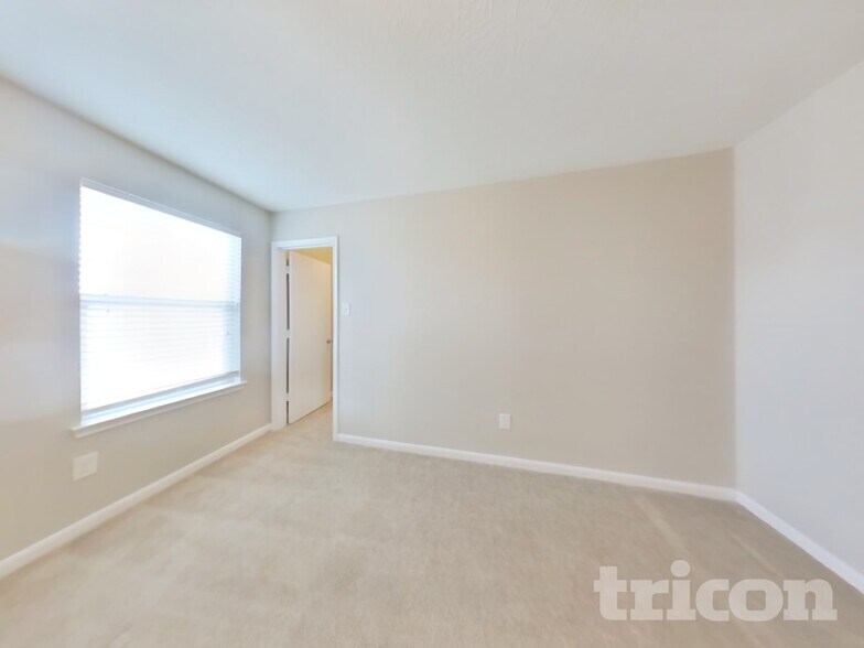 Building Photo - 4422 Brinton Saddle Ln