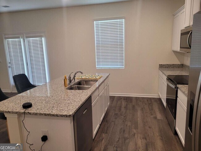Building Photo - 2021 Vidalia Ct