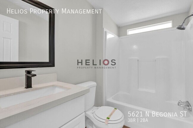 Building Photo - 5621 N Begonia St