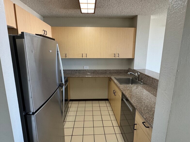 Building Photo - 98-410 Koauka Loop