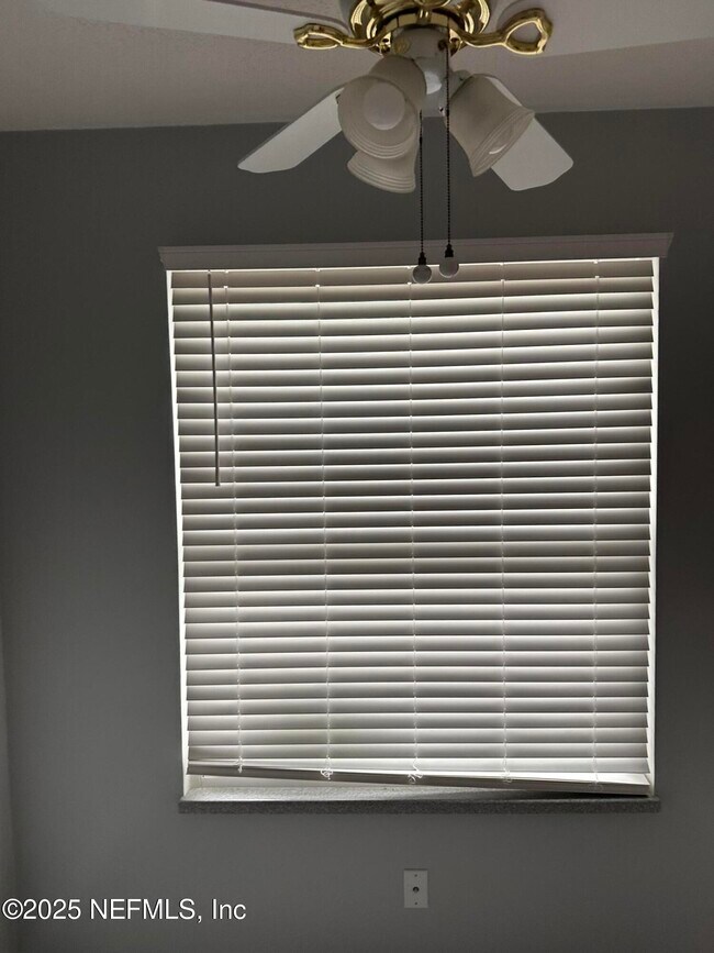 Building Photo - 6192 Duclay Forest Dr S