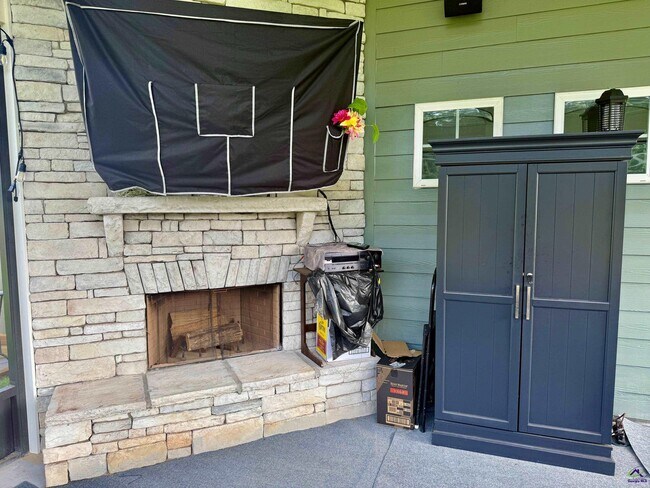 Building Photo - 404 Bella Notte Cir