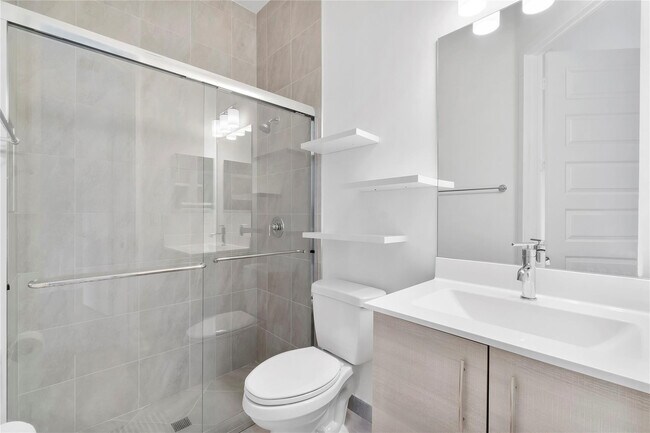 Building Photo - 10710 Aqua Ct