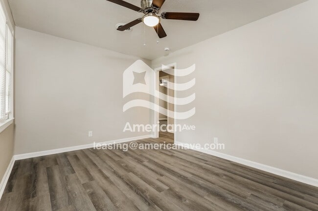 Building Photo - 2913 22nd Ave