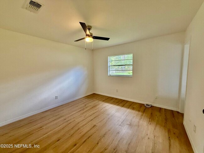 Building Photo - 1220 Foxmeadow Trail