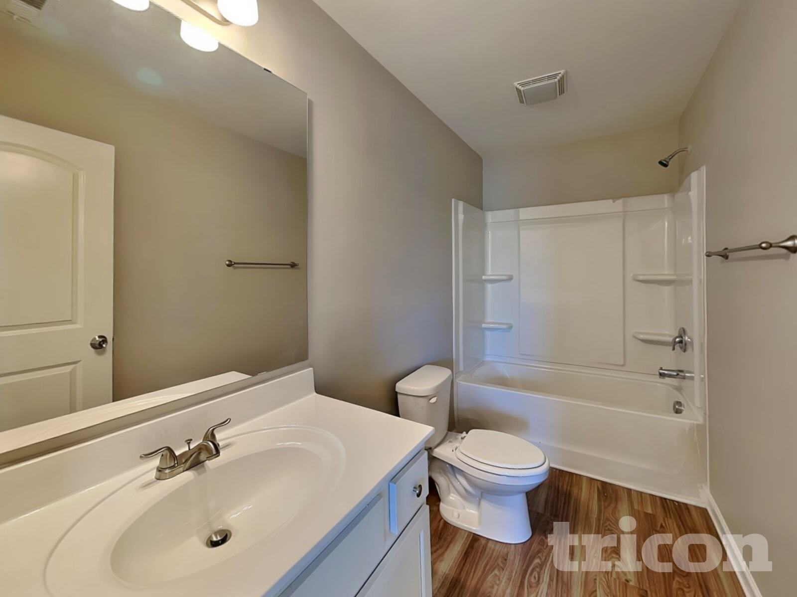 Building Photo - 531 Comfort Wy