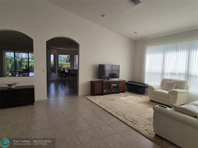 Building Photo - 12752 Coral Lakes Dr