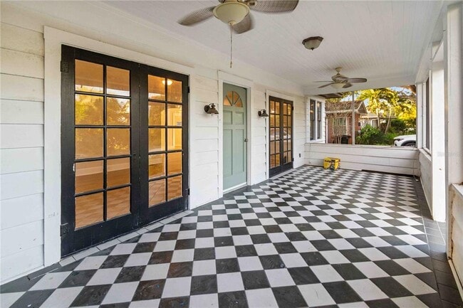 Building Photo - 2302 12th St N