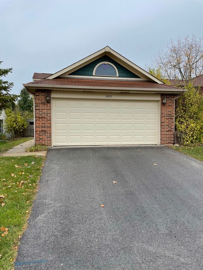 Building Photo - 1005 Pheasant Run Ln