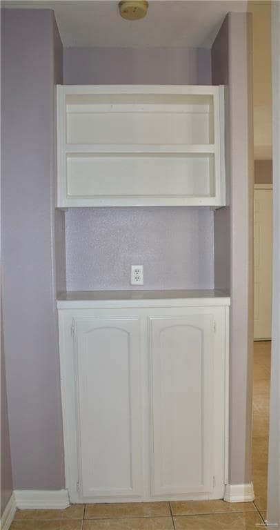 Building Photo - 12 West Dr