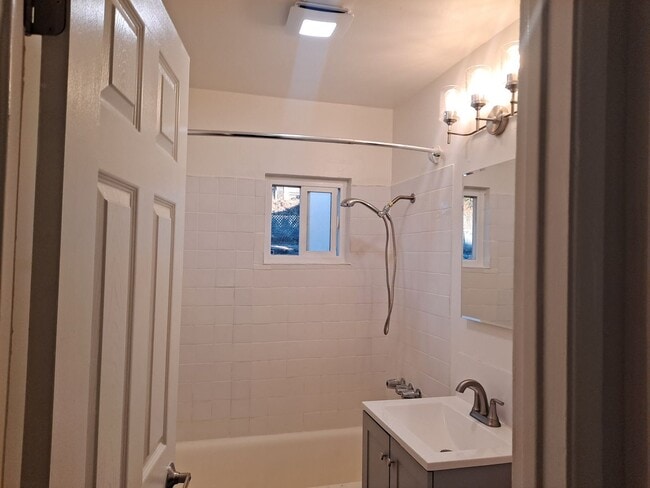 Building Photo - 6091 Horton Dr