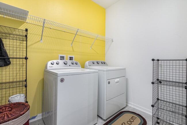 Building Photo - 11638 Woodleaf Dr