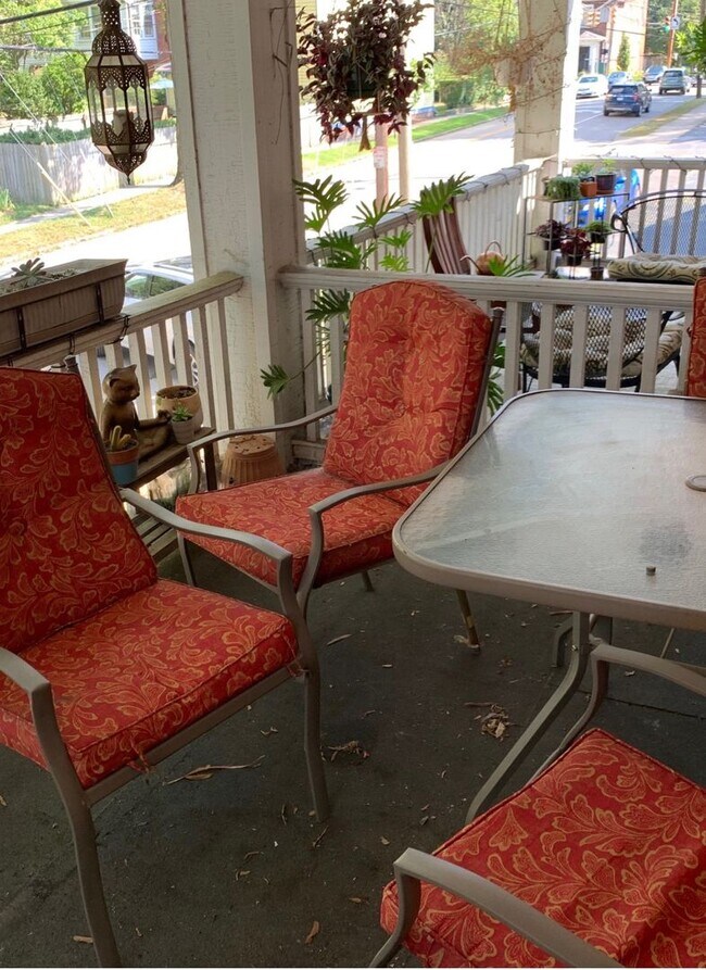 Building Photo - 210 N Nansemond St