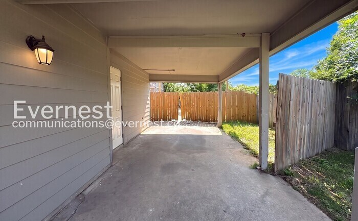 Building Photo - 4508 S Berrypick Ln