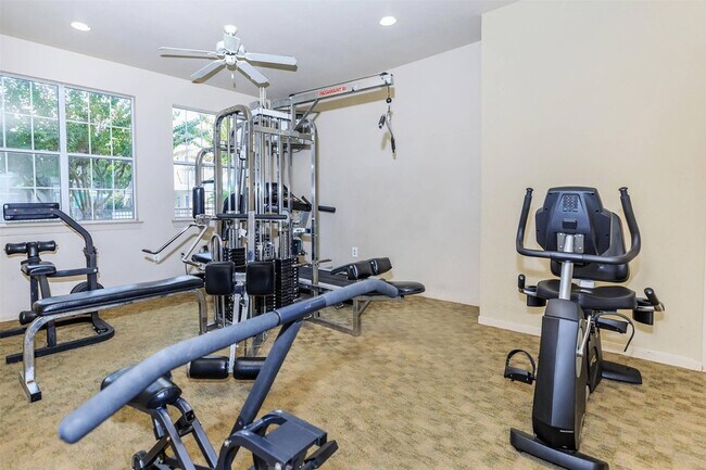Building Photo - 6030 Winsome Ln