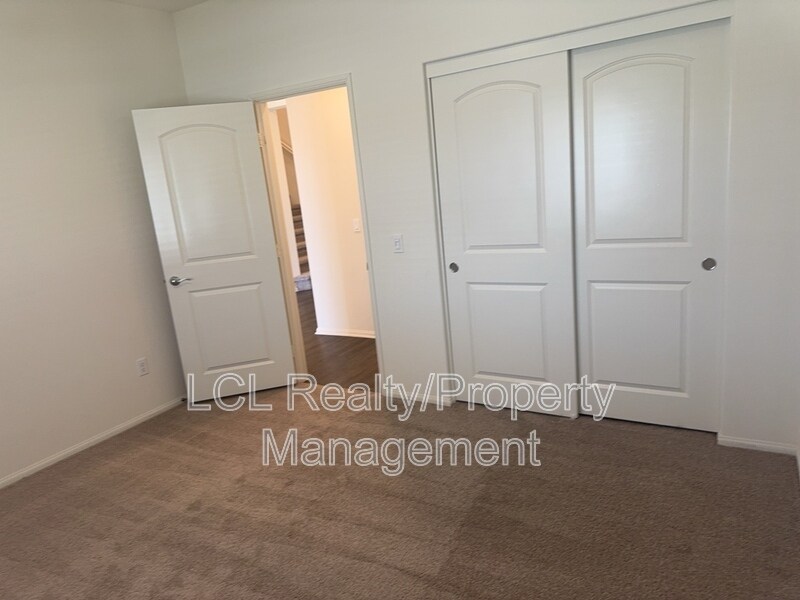 Building Photo - 26808 Baneberry Ct