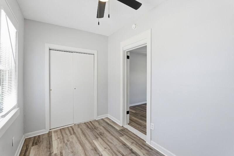 Building Photo - 851 S Millwood Ave