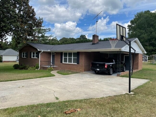 Building Photo - Coming Soon!