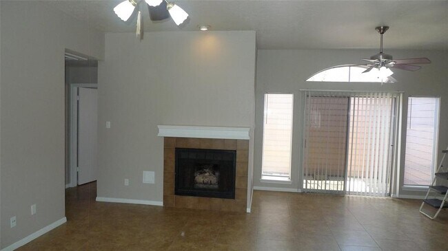Building Photo - 7772 Park Falls Dr