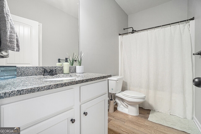 Building Photo - 2464 Bayrose Cir