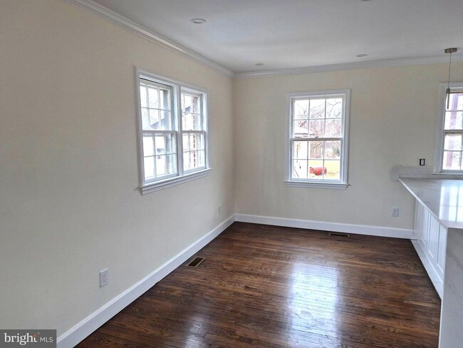 Building Photo - 2206 Brinkley Rd