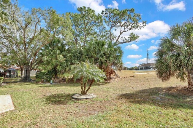 Building Photo - 4004 SW Osprey Creek Way