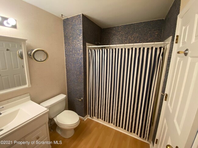 Building Photo - 32 Briarwood Way