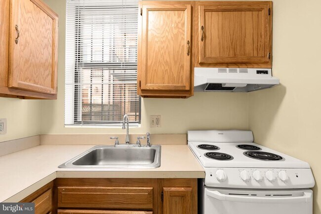 Building Photo - 1768 Florida Ave NW