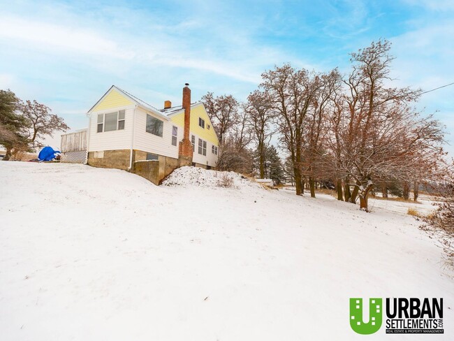 Building Photo - You will love this farmhouse on acreage