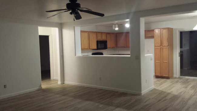 Building Photo - 22669 W Cocopah St