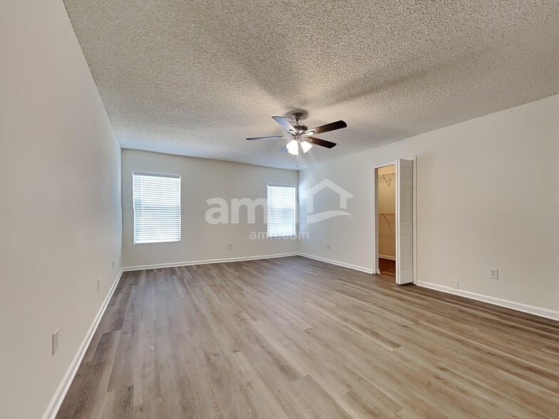Building Photo - 2737 Taylor Hill Dr