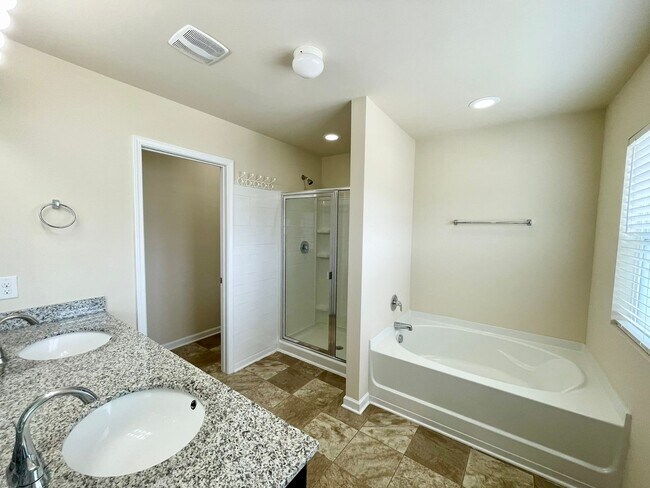 Building Photo - Bickley Estates in chapin