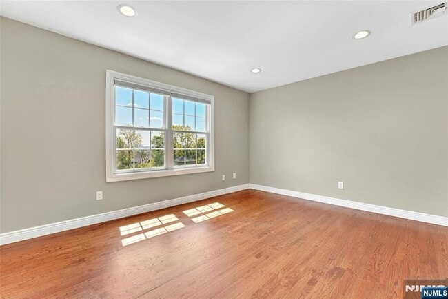 Building Photo - 210 Hackensack St