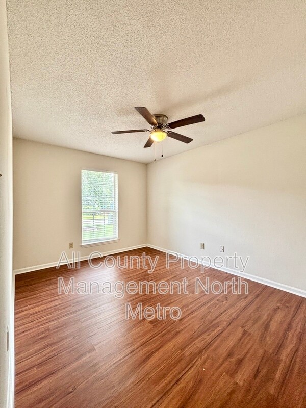 Building Photo - 310 Tanners Crossing