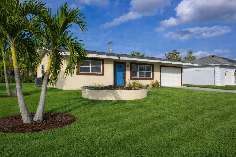 Building Photo - 2225 Aldridge Ave