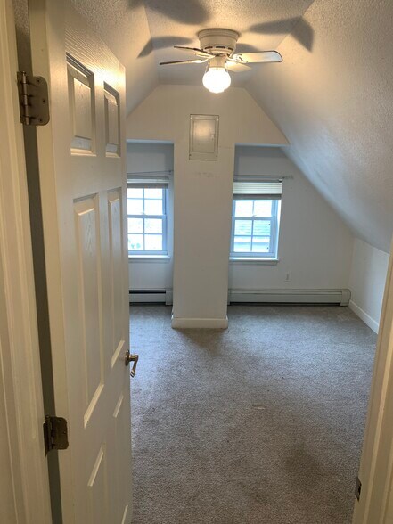 Second Bedroom - 1369 Saint Clair Ave