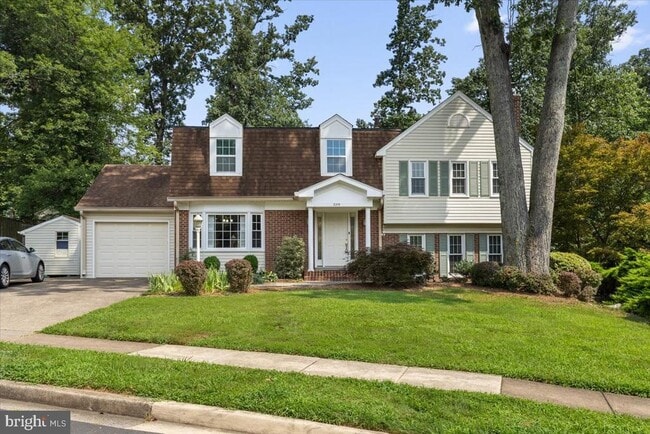 Primary Photo - 2215 Loch Lomond Dr