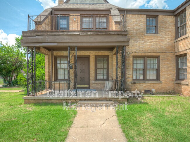 Building Photo - 2301 N Florida Ave