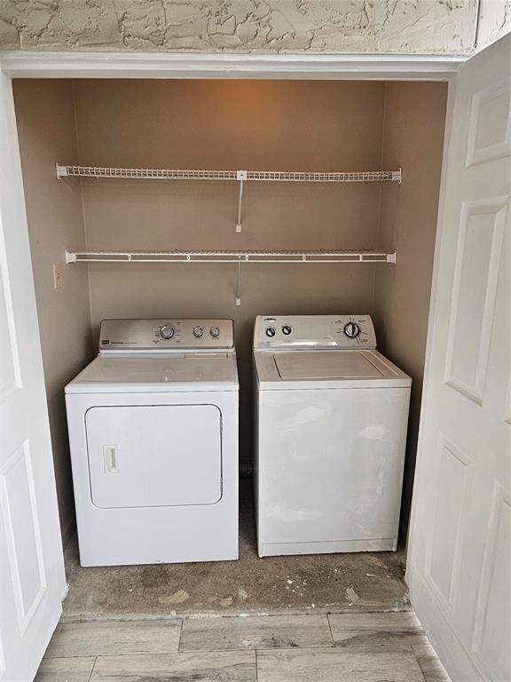 Building Photo - 2816 S Bartell Dr