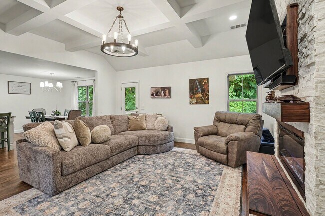 Building Photo - 2016 Copper Kettle Cir