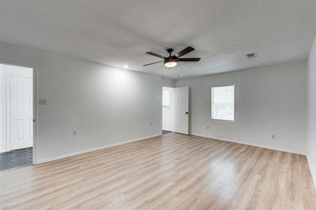 Building Photo - 3403 Sheffield Dr