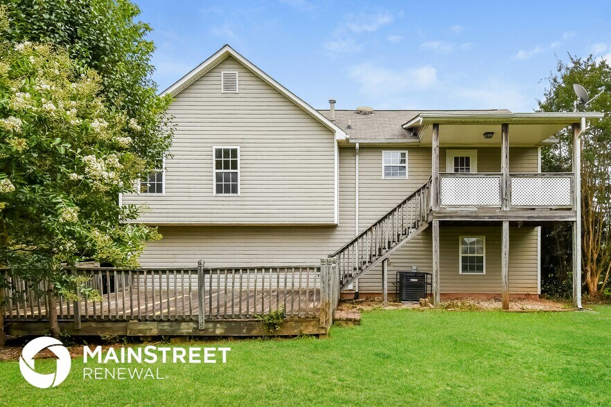 Building Photo - 32 Cathedral Heights