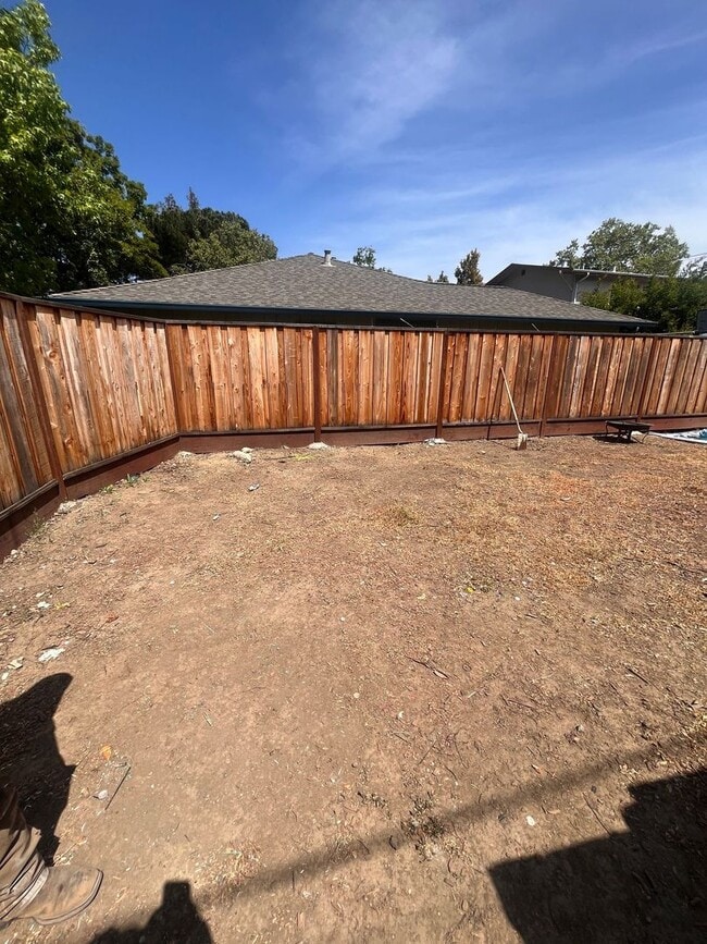 Building Photo - Charming 4 bedroom 2 bath for Rent!