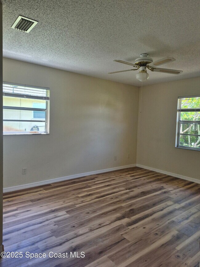 Building Photo - 3521 Cumberlin Ct