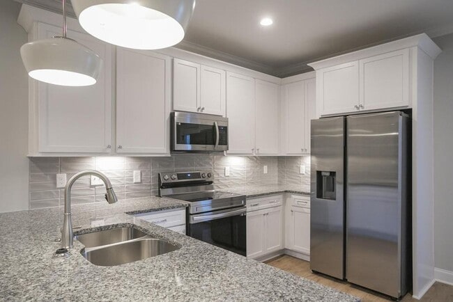 Building Photo - 1424 Rebecca Johns Dr